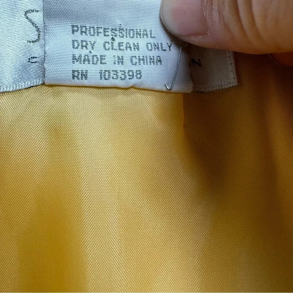Beautiful 100% Silk yellow Shift Dress by Silk Club - Picture 5 of 6